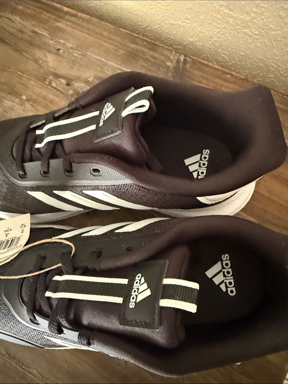 Addidas - Picture 2 of 5
